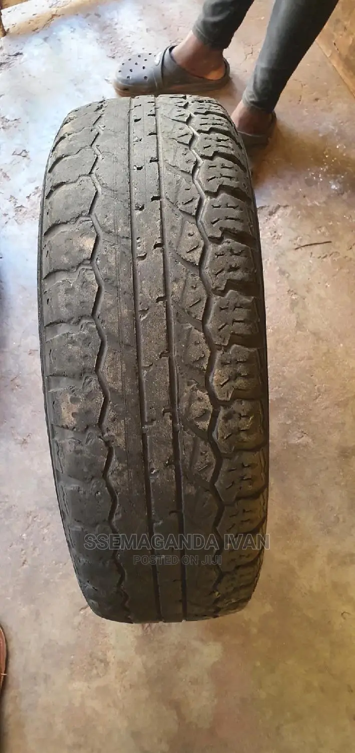 We Buy Your Used Car Tires In Reusable Condition