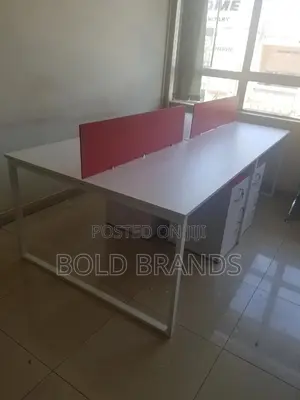 4 Seater Work Station