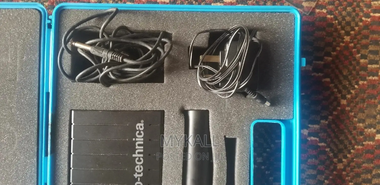 Audio Technica Atw-R03 Wireless Microphone