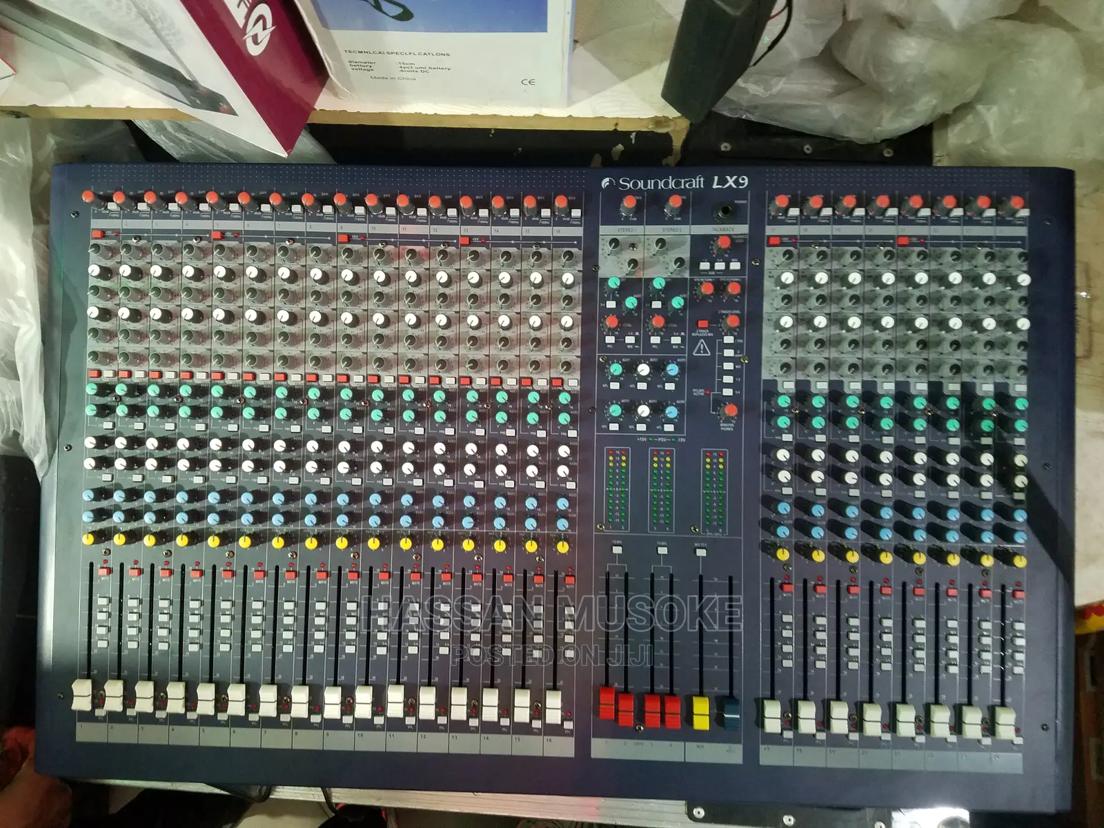 Soundcraft Plain Mixer