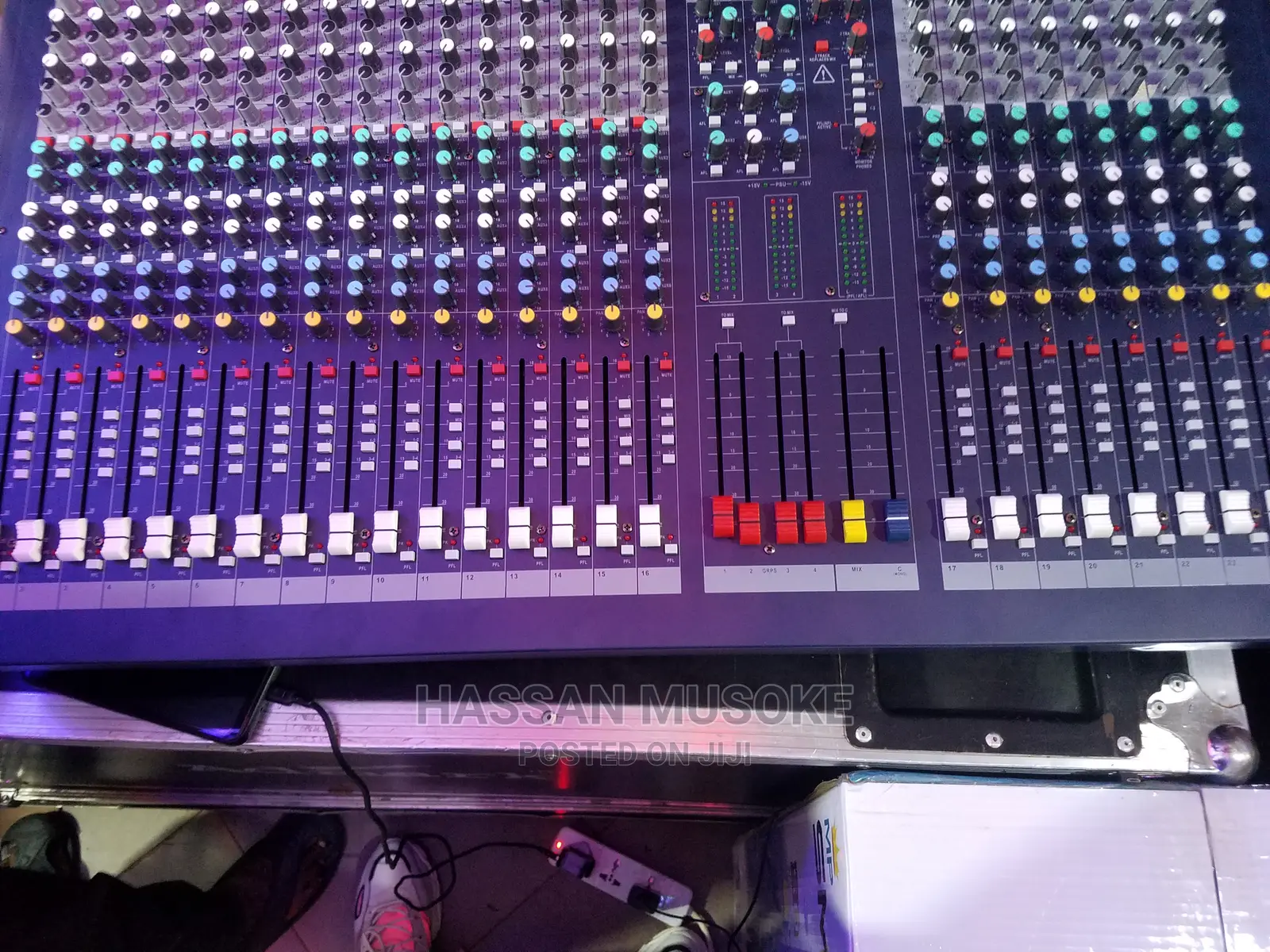 Soundcraft Plain Mixer