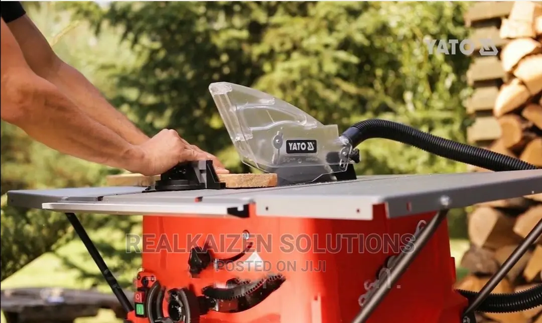 Poland YATO 250mm Electric Table Saw 1800W