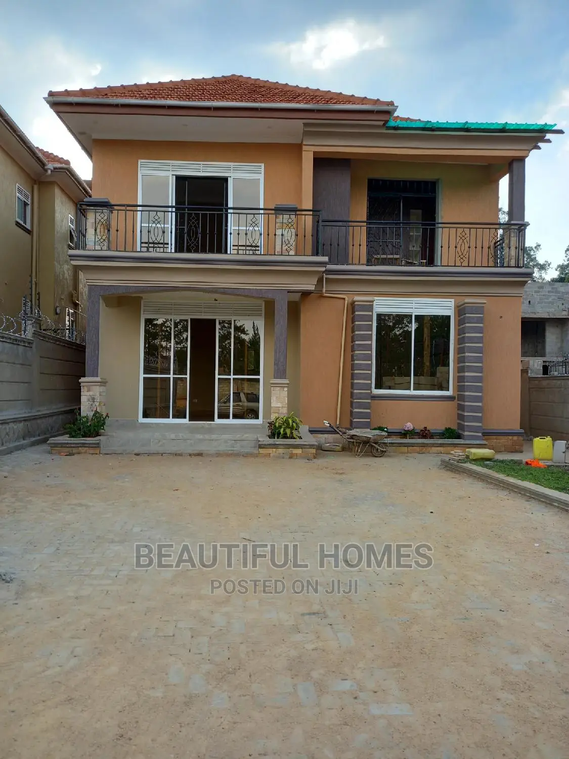 Furnished 4bdrm House in Kira Tarmack, Kampala for Sale