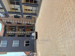Furnished 5bdrm Mansion in Kira for Sale