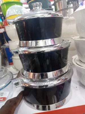 Serving Dishes