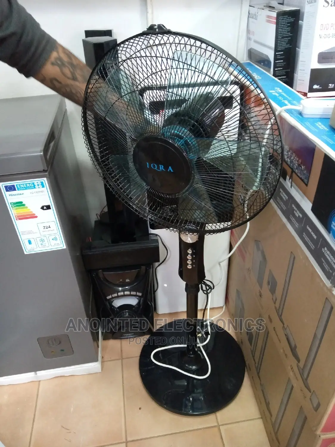 Iqra Stand Black Fan