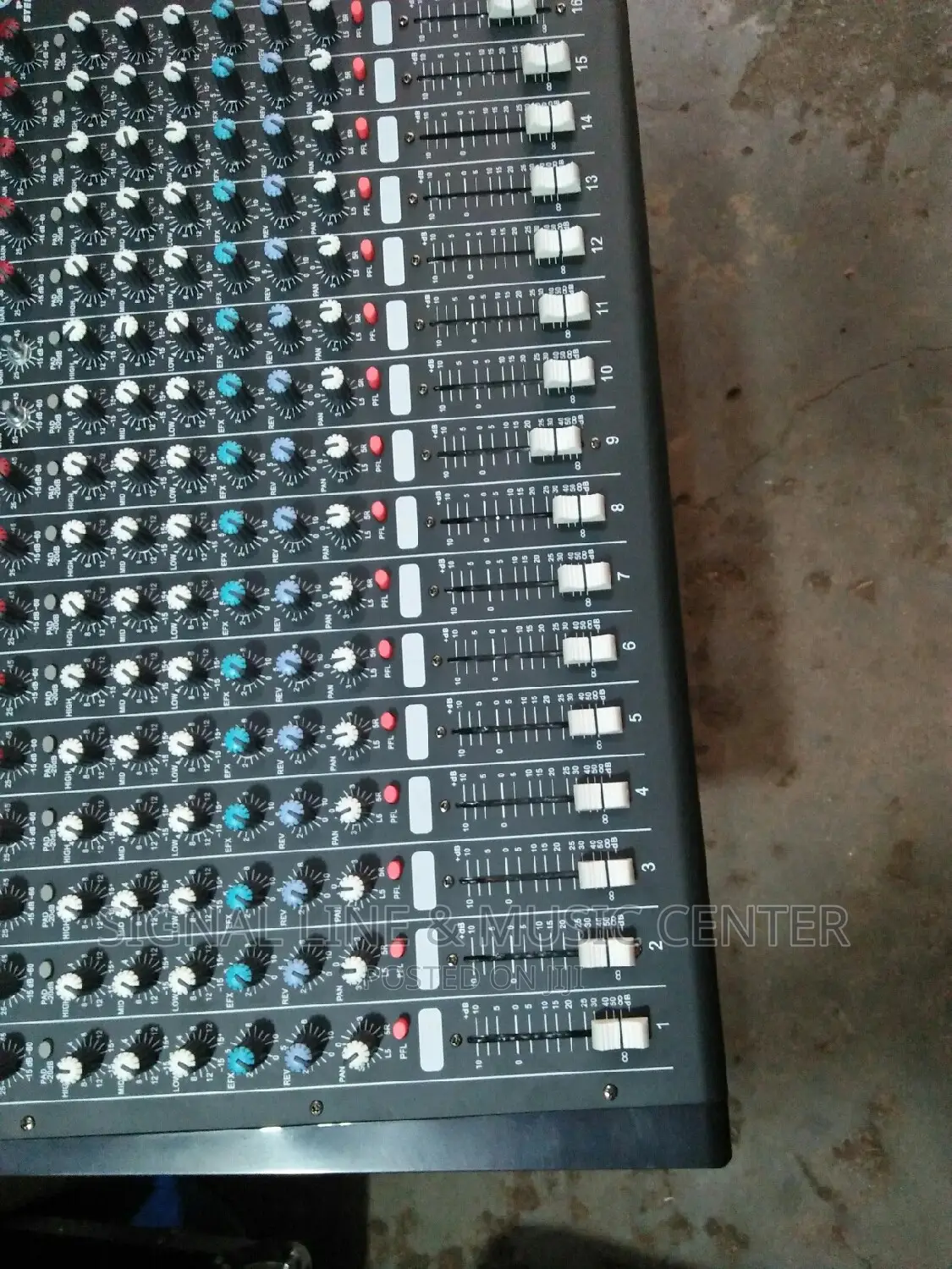 Yamaha Mixer 16 Channels