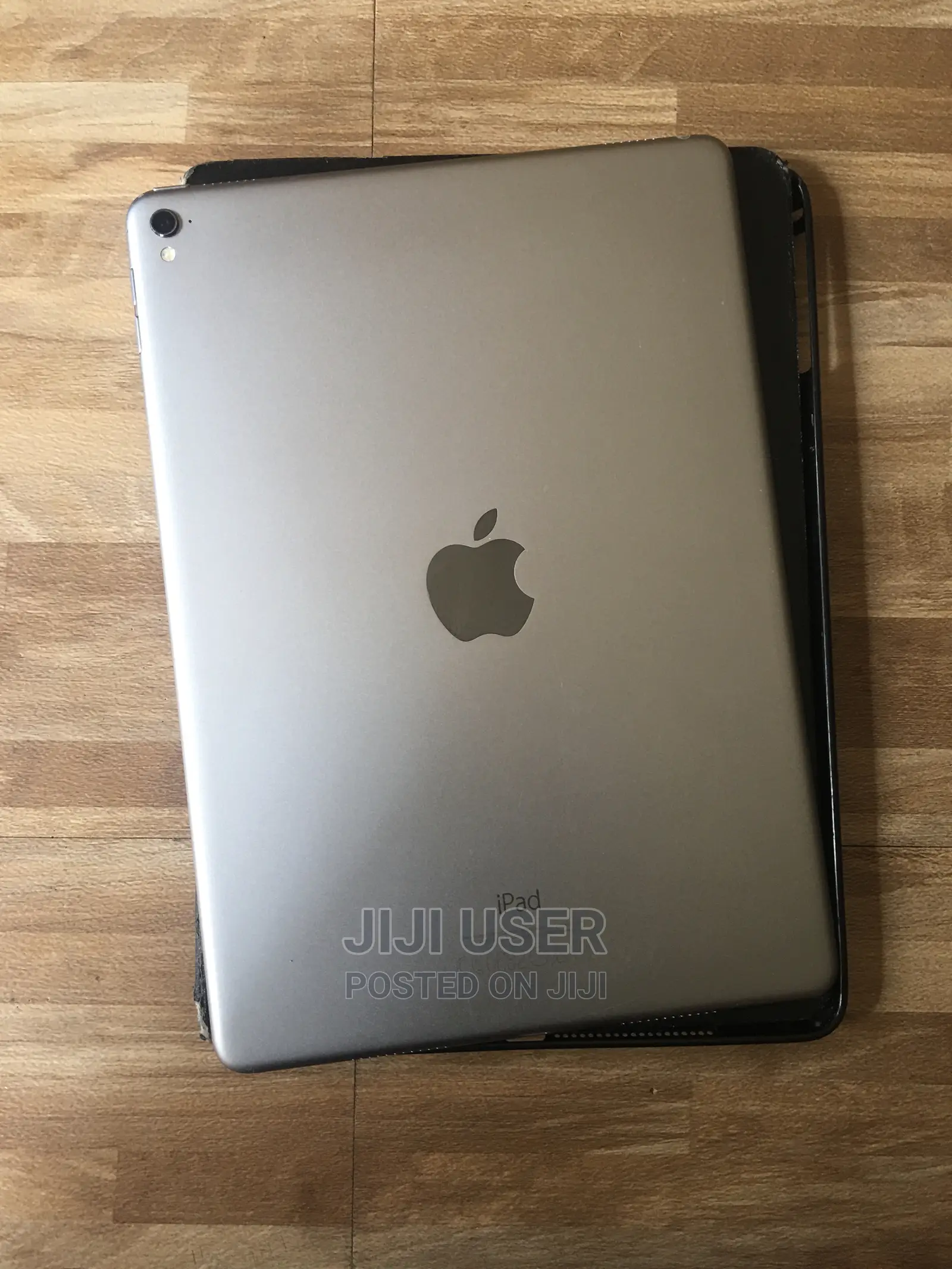 Apple iPad Pro 9.7 (2016) 128 GB Gray