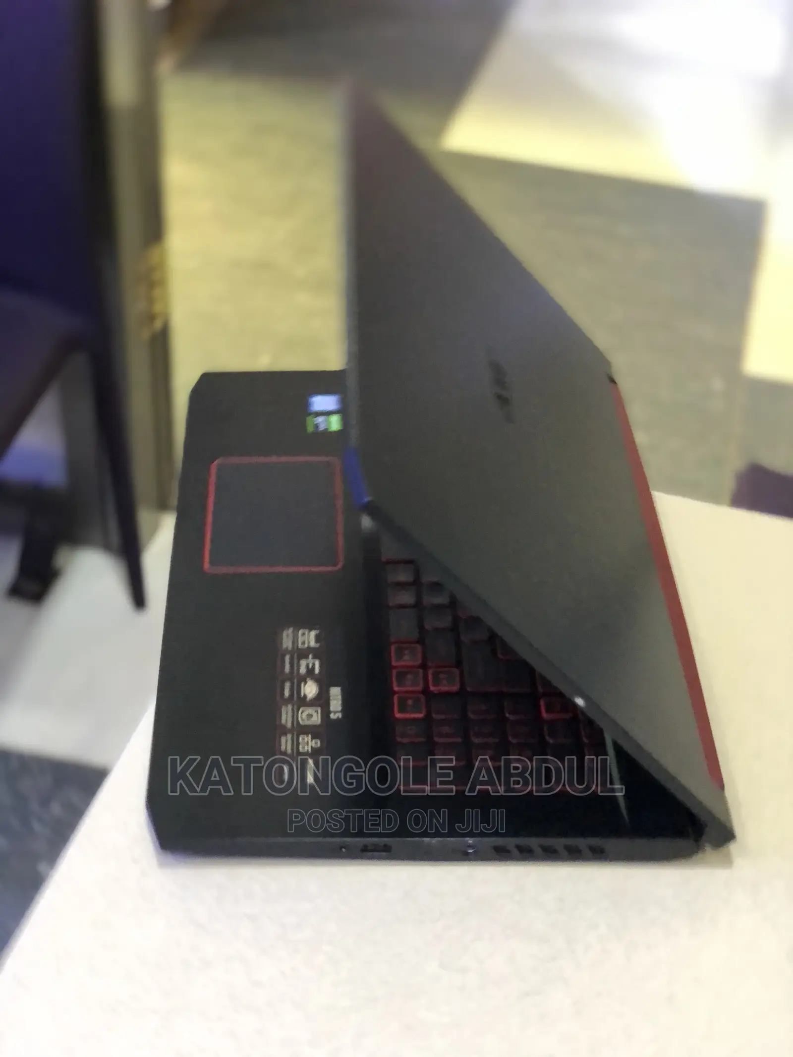 New Laptop Acer Nitro 5 Spin NP515-51 8GB Intel Core I5 SSD 512GB