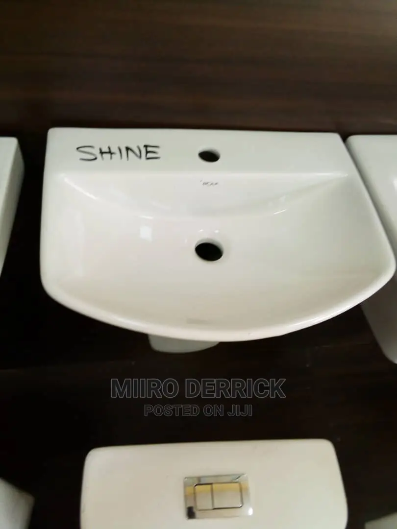 Golf India Press Toilets at Acheap Price