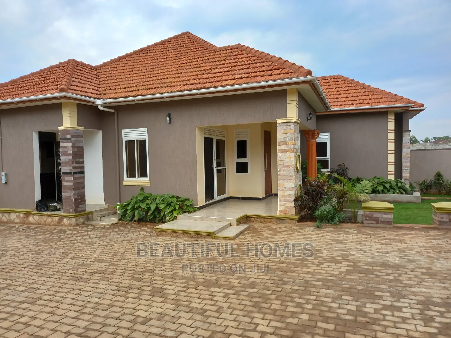 Furnished 4bdrm House in Kira Tarmack, Kampala for Sale