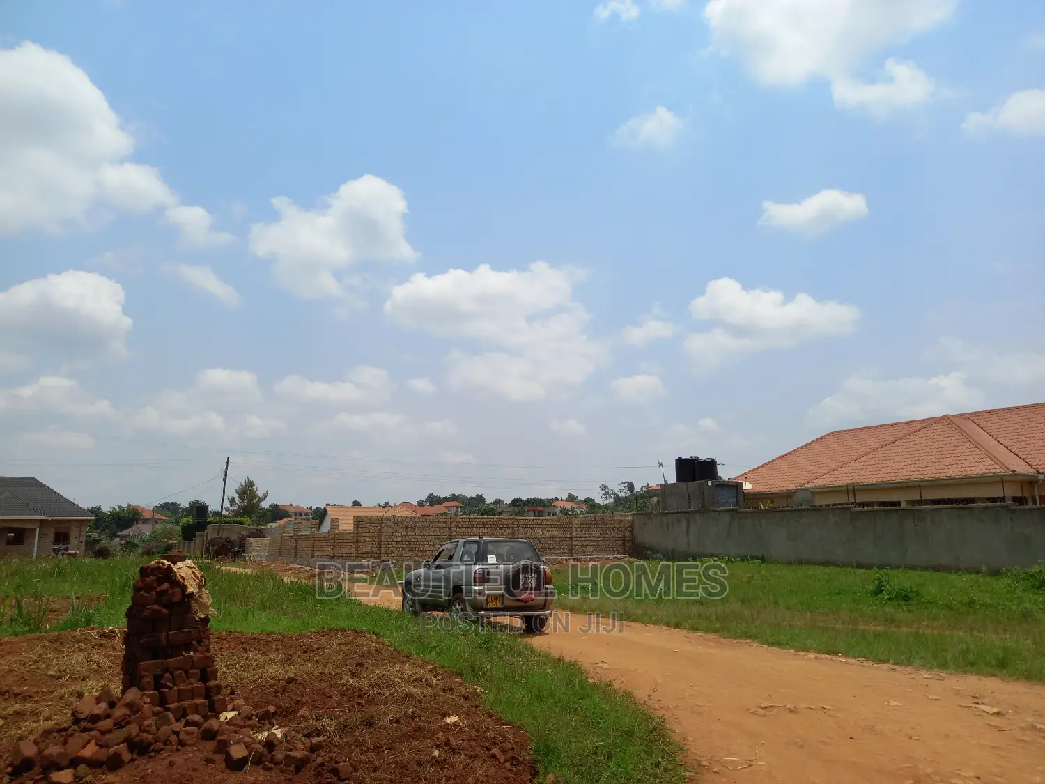 Nakwero 25 Decimals Close to the Main Road on Sell