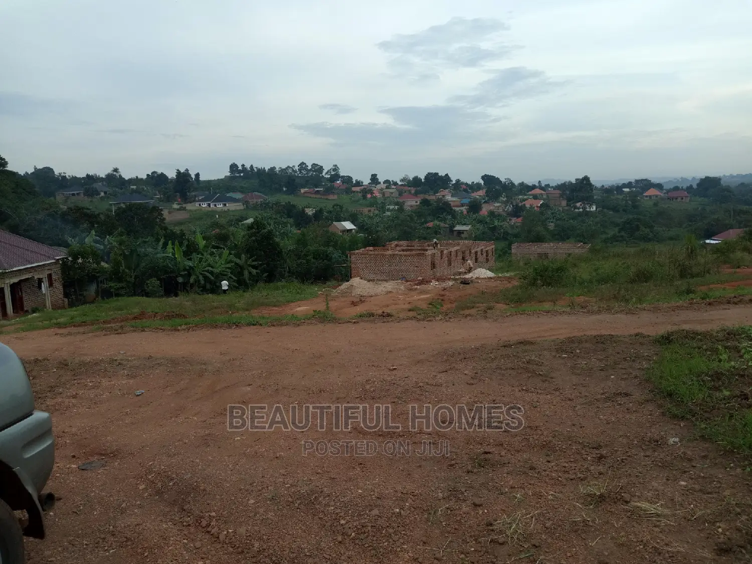 Residential 100*100 in Nakwero on Sell