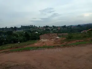 Residential 100*100 in Nakwero on Sell