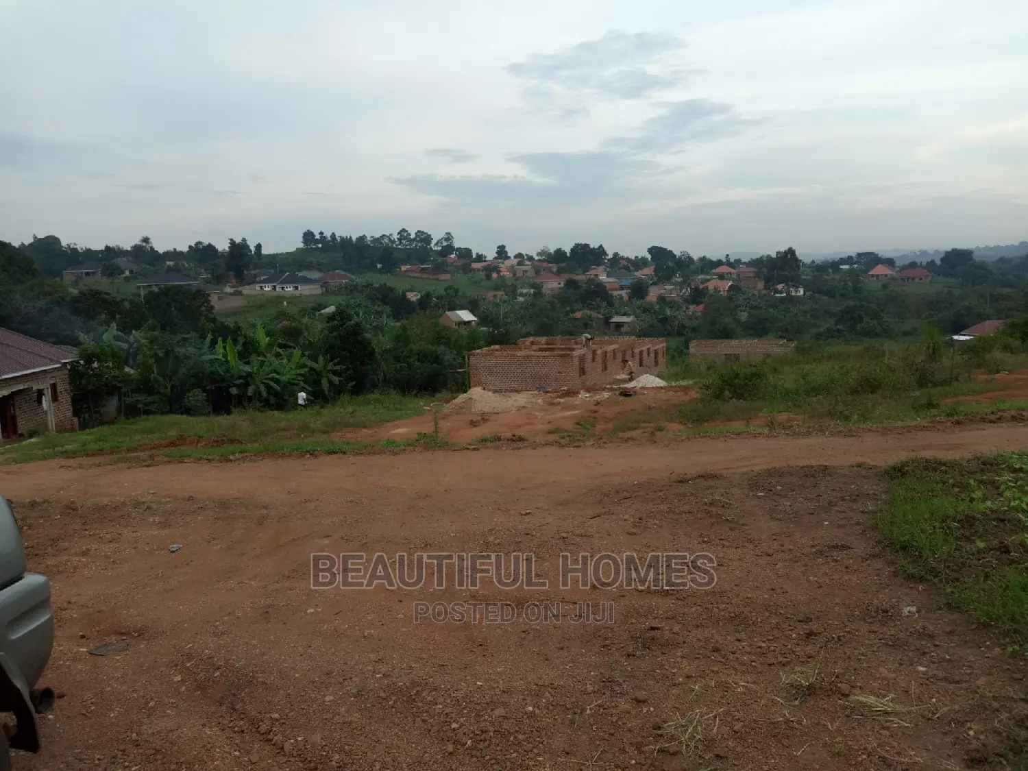 Residential 100*100 in Nakwero on Sell