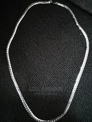 Nice and Authentic Men's Chain's (Necklace)