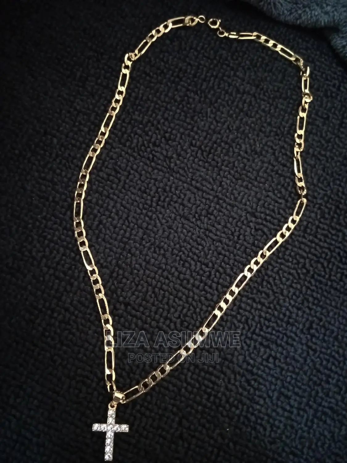 Authentic and Nice Mens Chains With a Cross Pendant