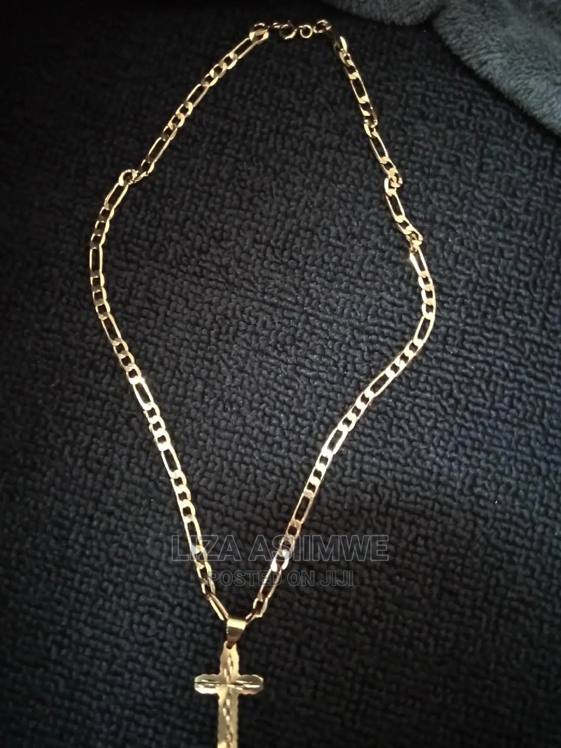 Men's Quality and Unique Chains With a Cross Pendant