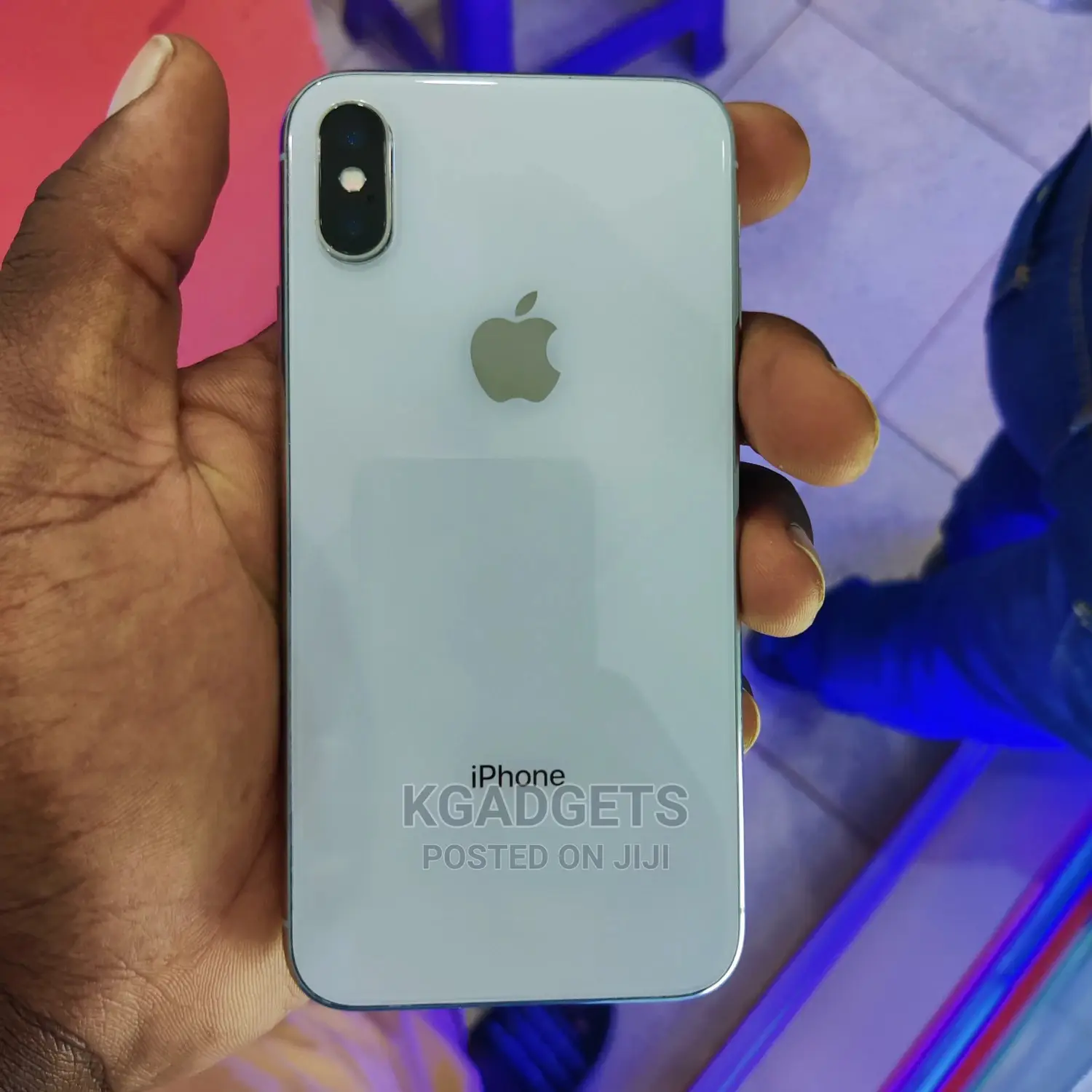 Apple iPhone X 64 GB White