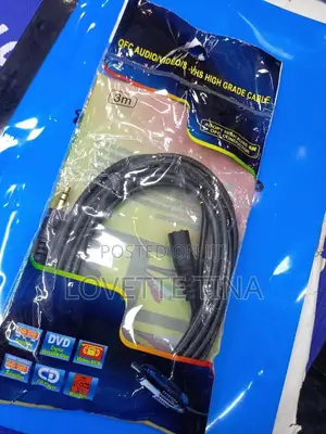 Male Aux Pin to Female