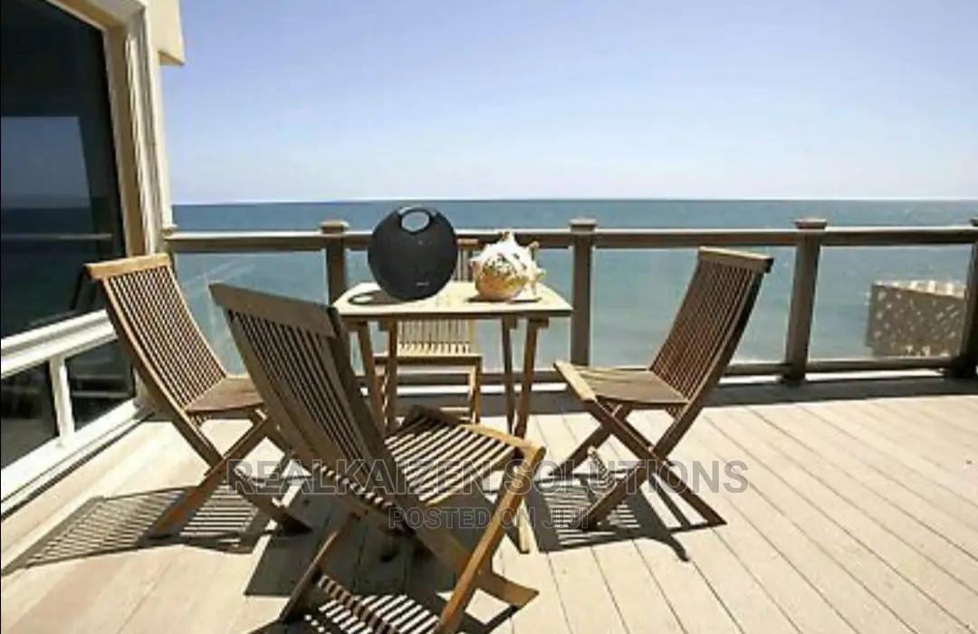 HARMAN KARDON Onyx Studio 6 IPX7 Bluetooth Speaker
