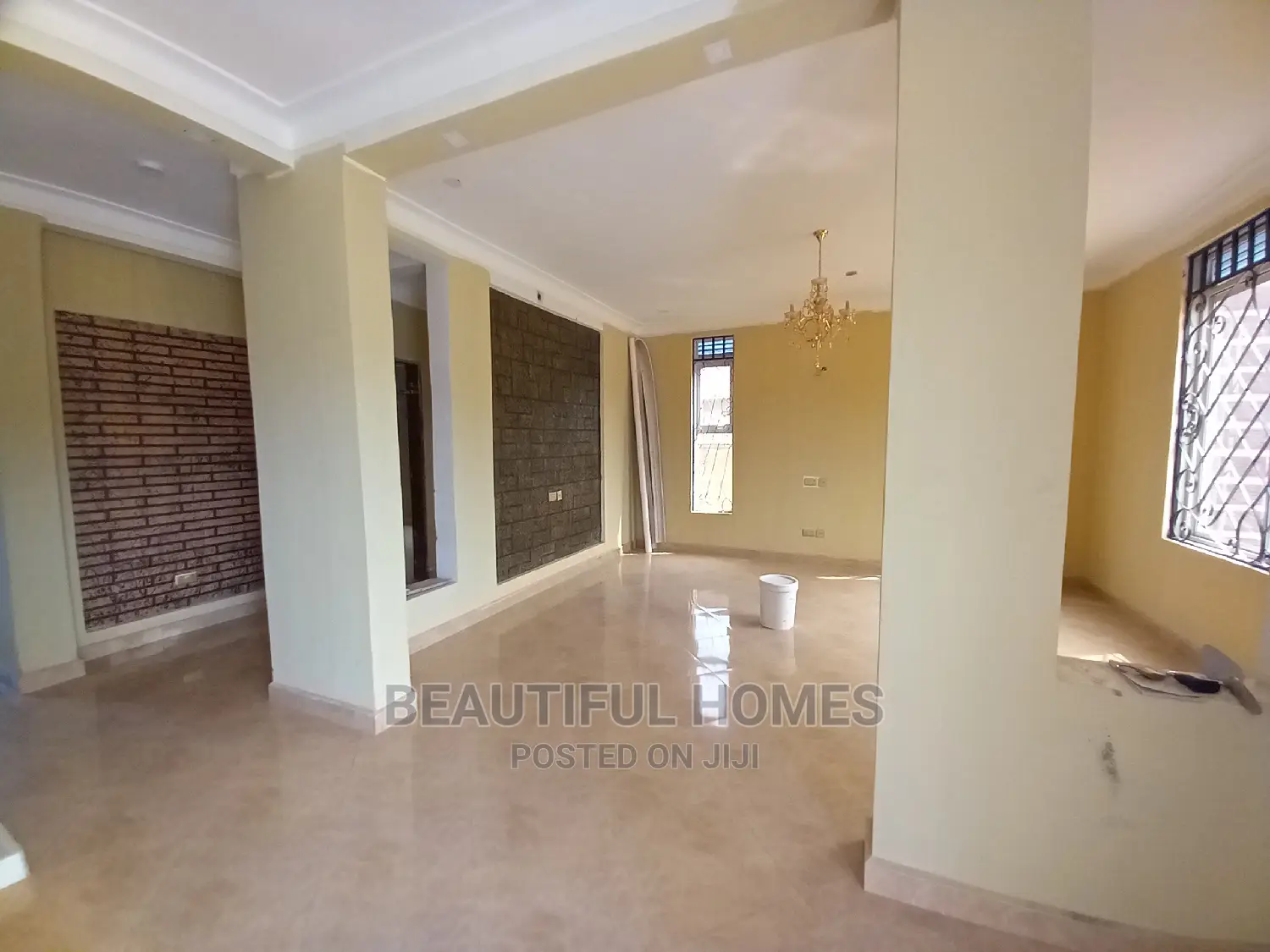 Furnished 4bdrm House in Kira for Sale