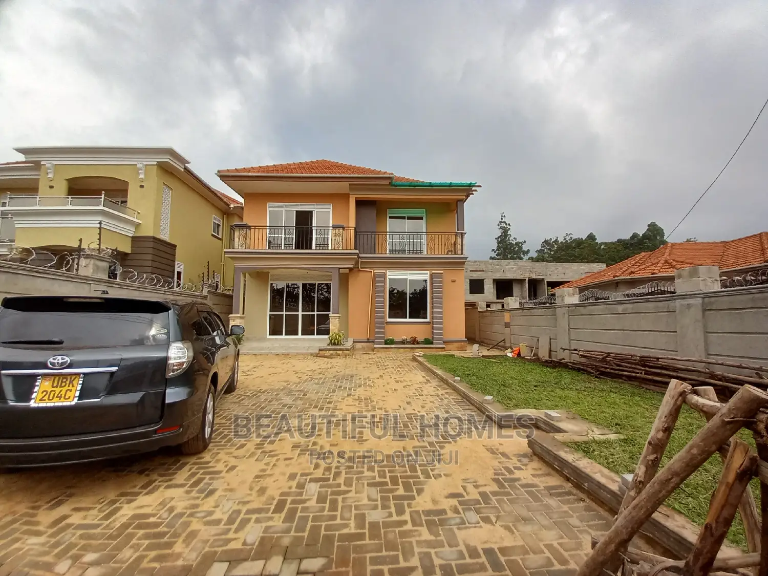 Furnished 4bdrm House in Kira for Sale