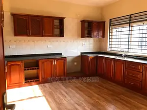 Furnished 4bdrm House in Kira for Sale