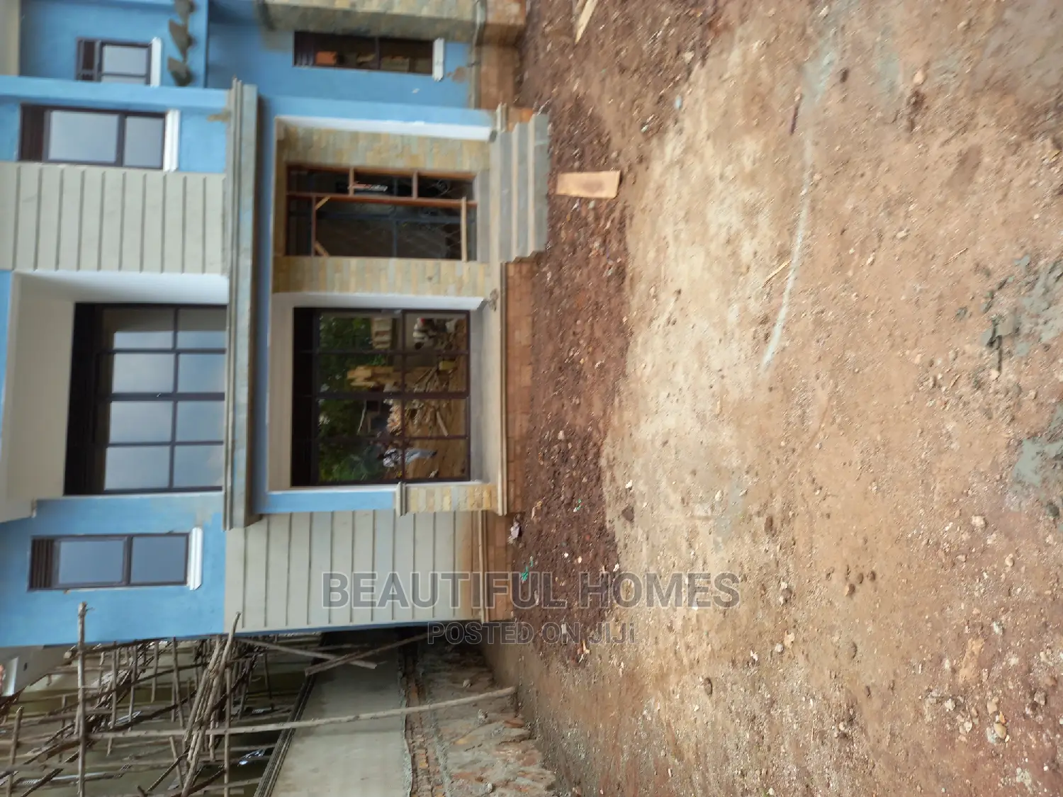 Furnished 4bdrm Mansion in Kira for Sale