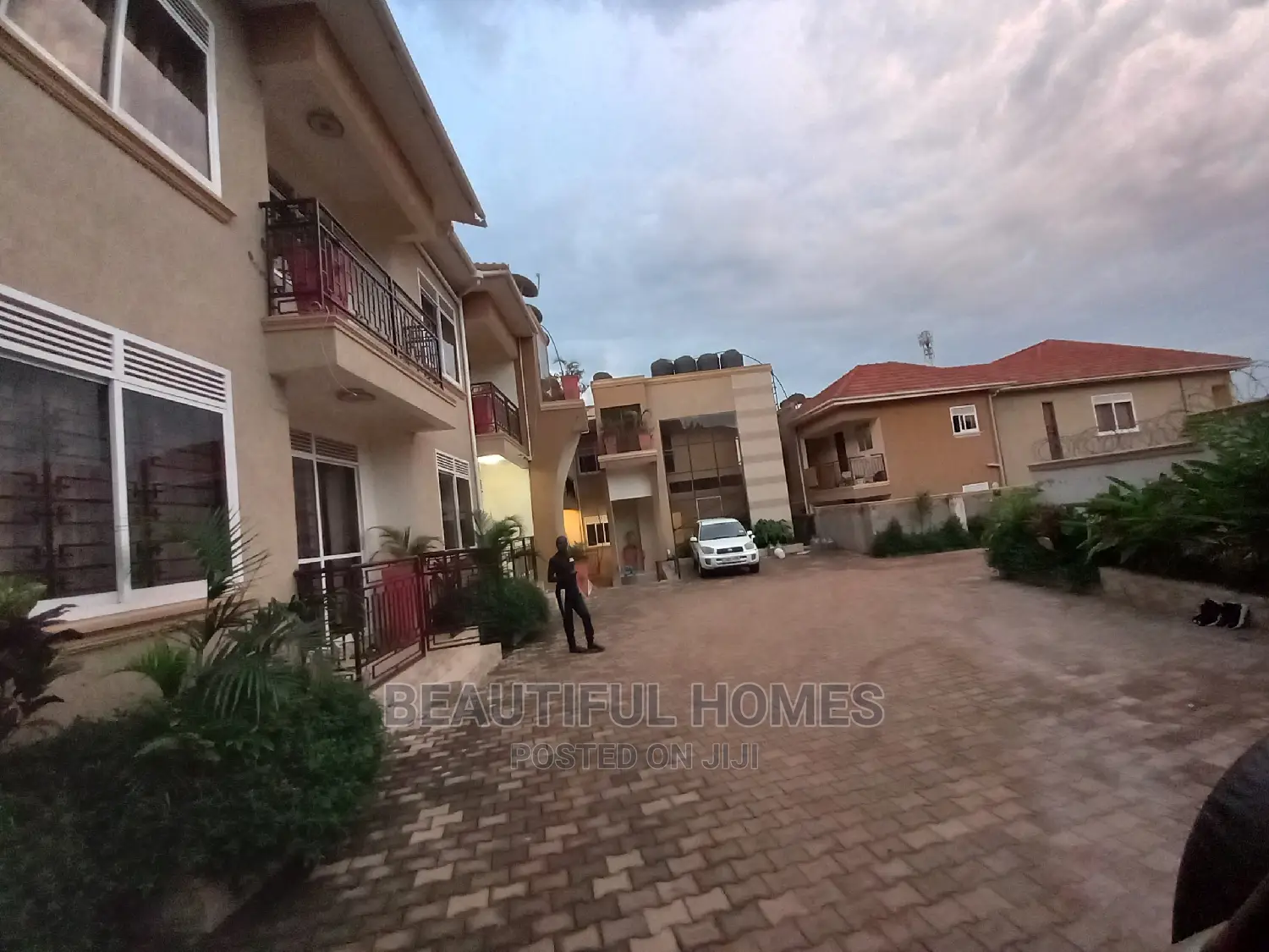 Furnished 2bdrm Apartment in Kisaasi, Central Division for Sale