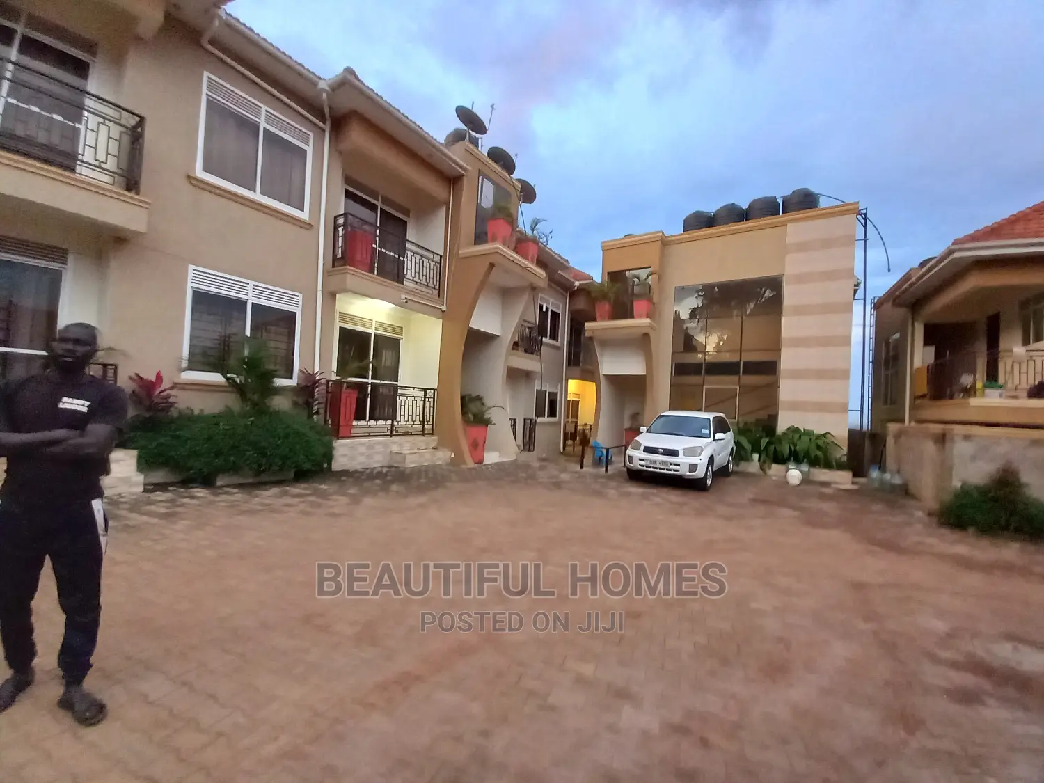 Furnished 2bdrm Apartment in Kisaasi, Central Division for Sale