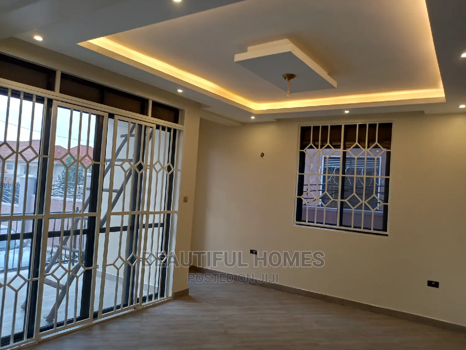 Furnished 4bdrm House in Kira for Sale