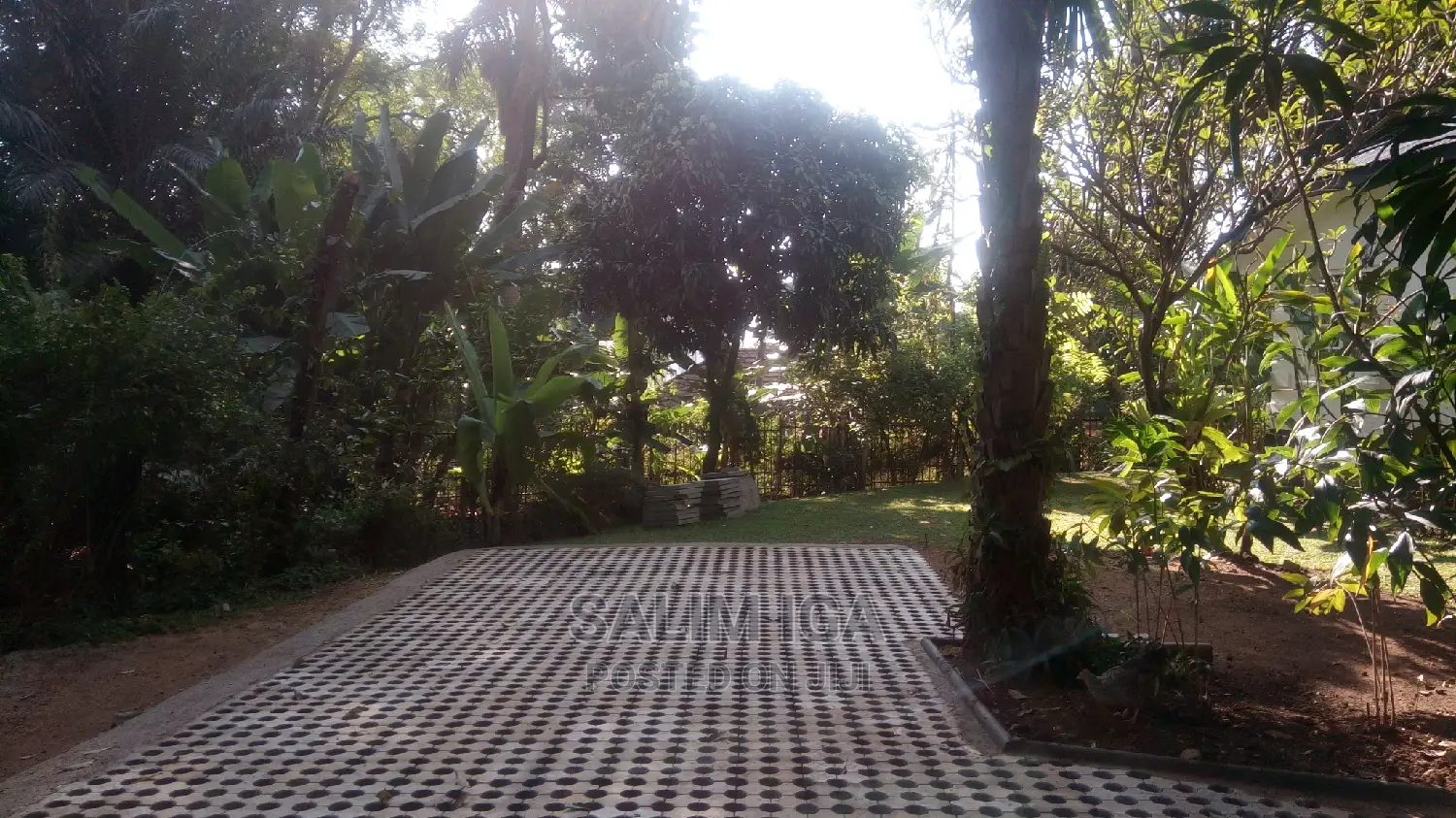 3bdrm Bungalow in Kololo Property, Kampala for Rent