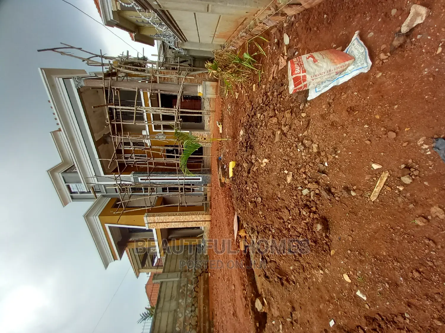 Furnished 4bdrm Mansion in Kira for Sale