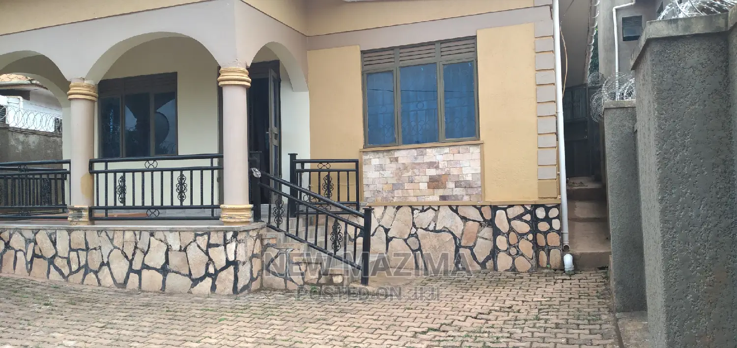 3bdrm House in Buziga, Central Division for sale