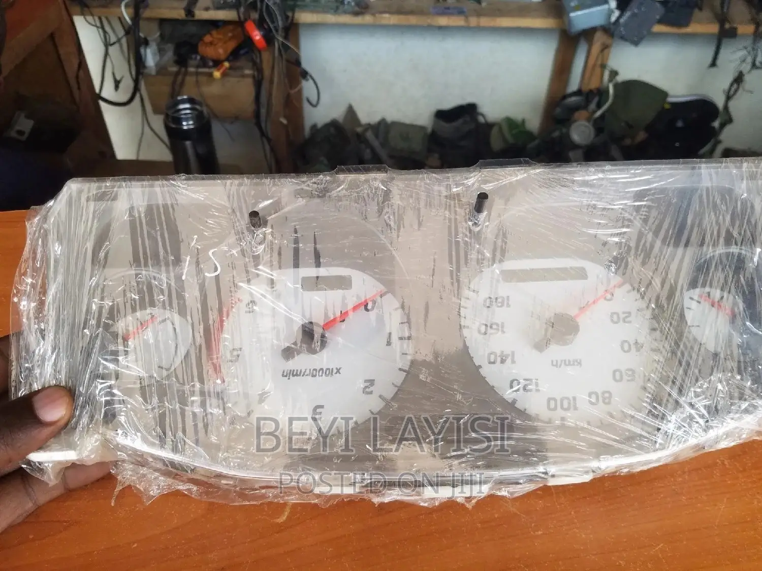 Nissan Hardbody Genuine Car Speedometer
