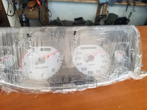 Nissan Hardbody Genuine Car Speedometer