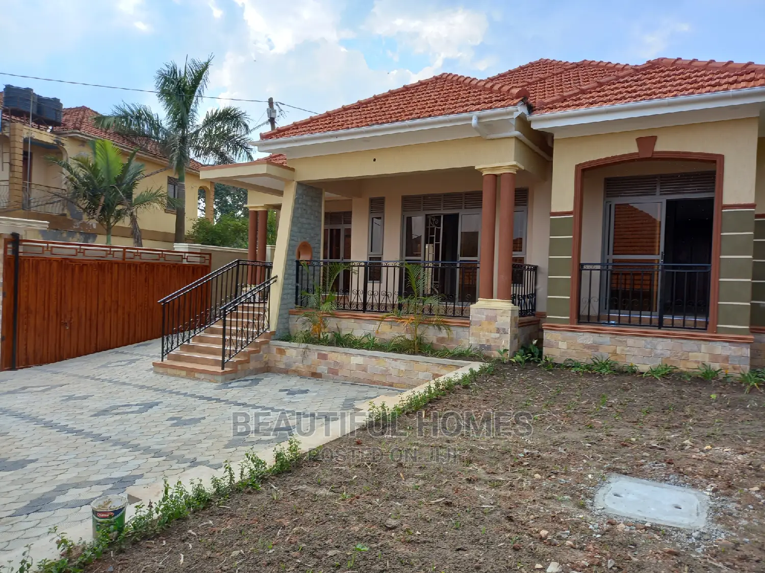 Furnished 4bdrm House in Kira for Sale
