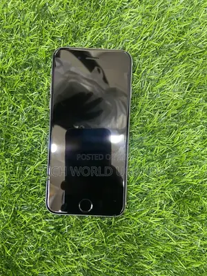 Apple iPhone 6s 32 GB Gray