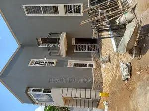 Furnished 4bdrm Villa in Kira for Sale