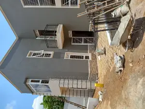 Furnished 4bdrm Villa in Kira for Sale