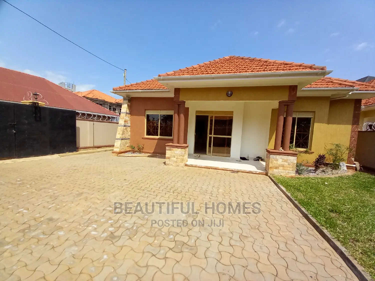 Furnished 4bdrm House in Kira for Sale