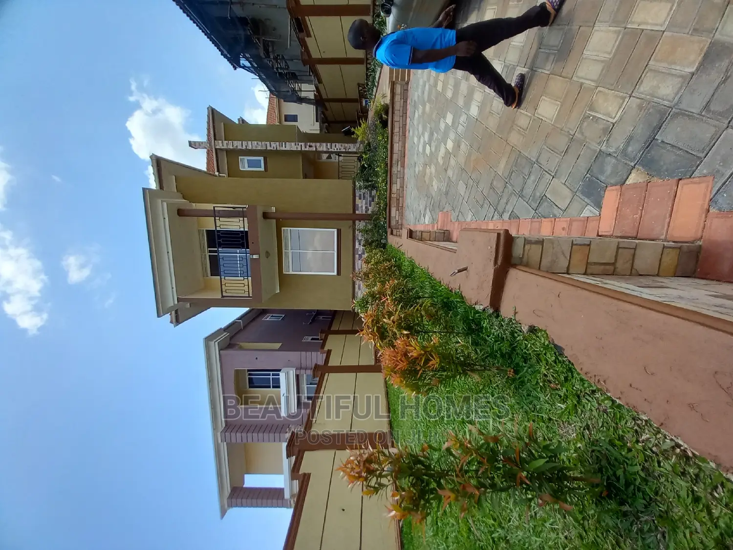 Furnished 4bdrm House in Kira for Sale