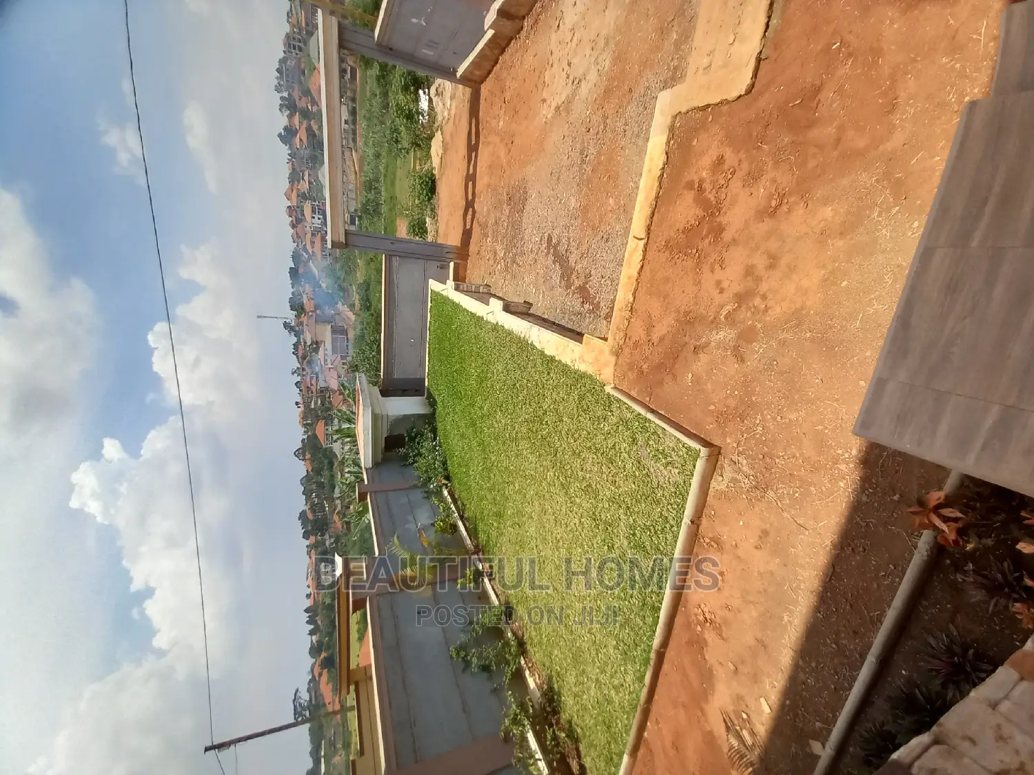 Furnished 4bdrm Mansion in Kira Tarmacked for Sale
