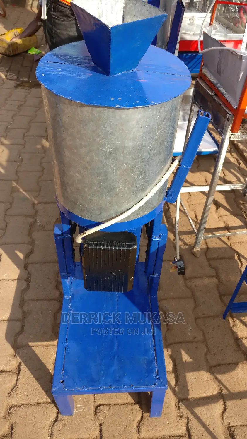G.Nut Grinder
