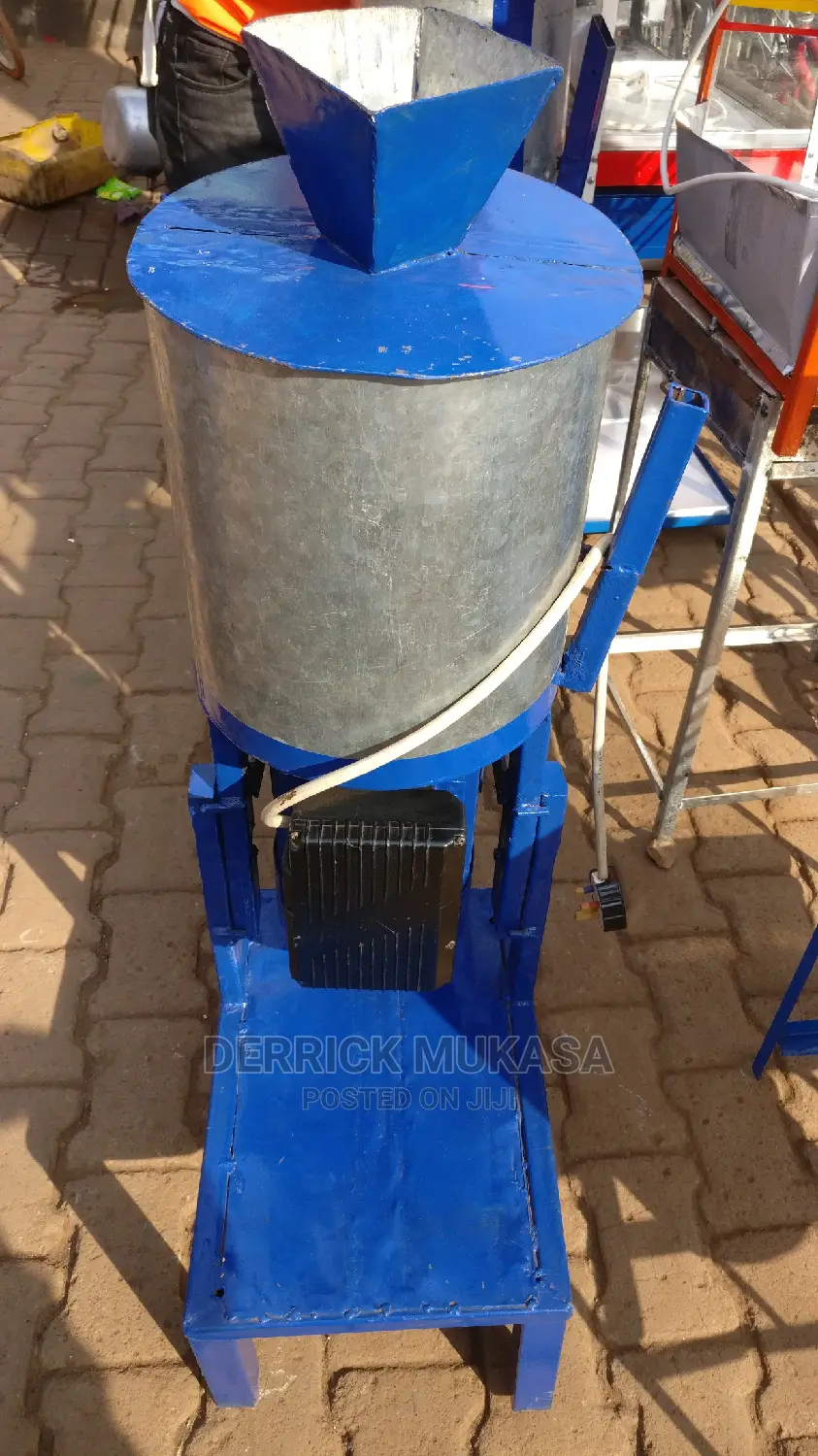 G.Nut Grinder