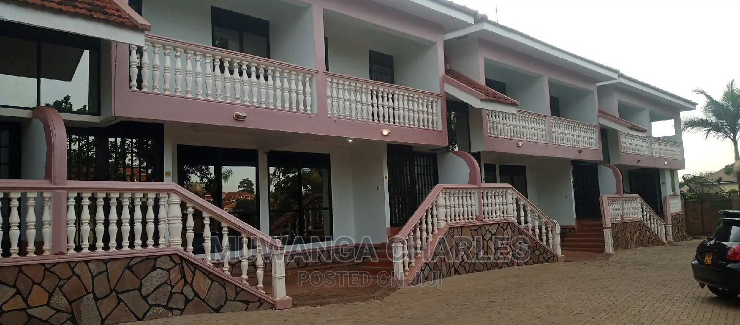 2bdrm Duplex in Fs Properties Ltd, Central Division for rent
