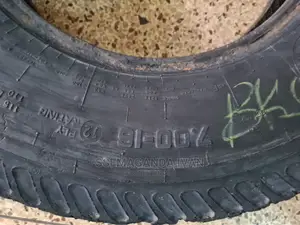 Second Hand 700r15 Front Tires