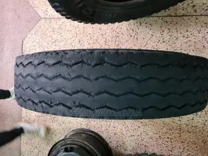 Second Hand 700r15 Front Tires