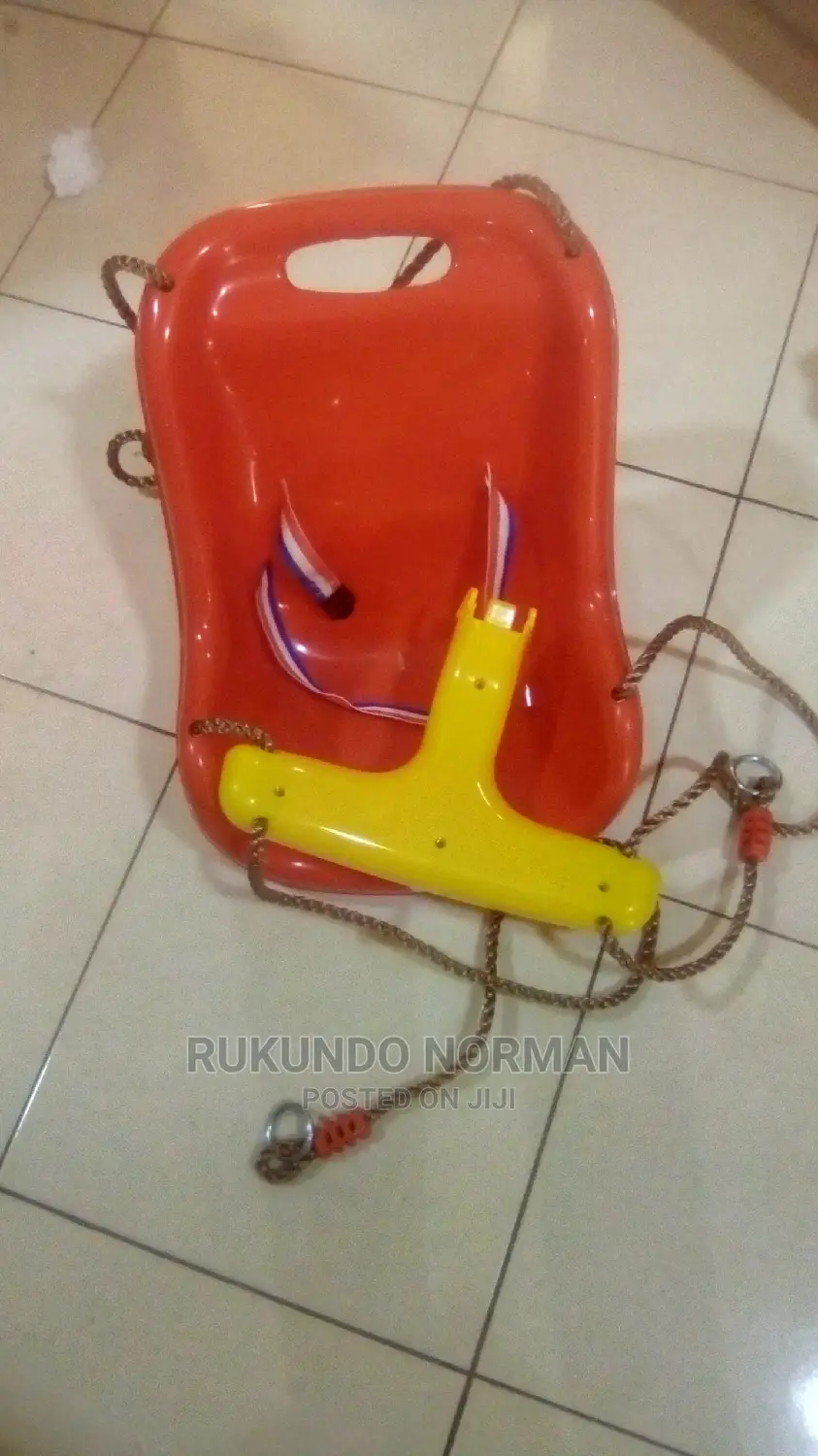 Swing Seater